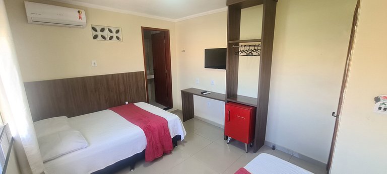 Suíte Quádrupla com vista da praça