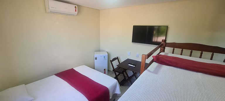 Suíte 6 Quádrupla com Vista da Praça